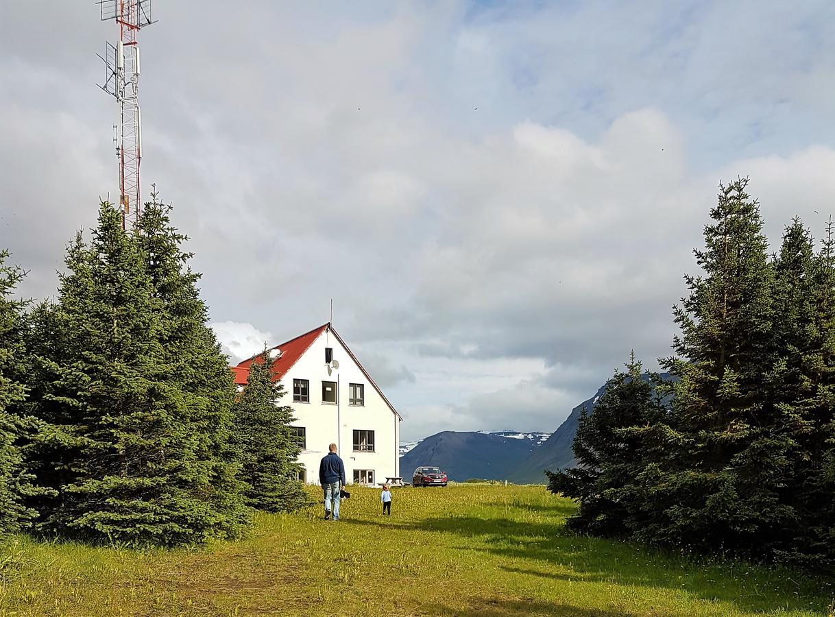 Holt Inn Flateyri Экстерьер фото