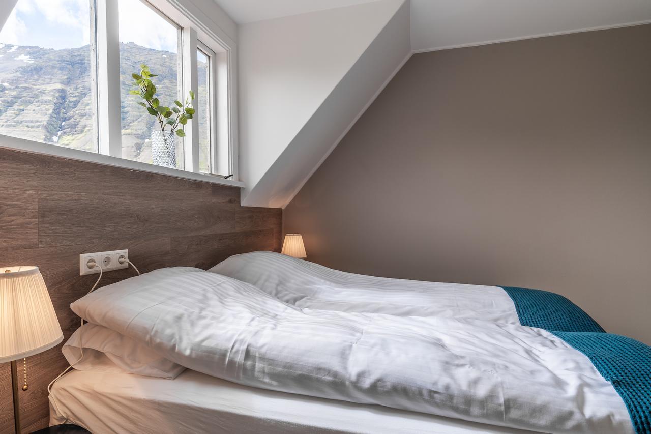Holt Inn Flateyri Экстерьер фото