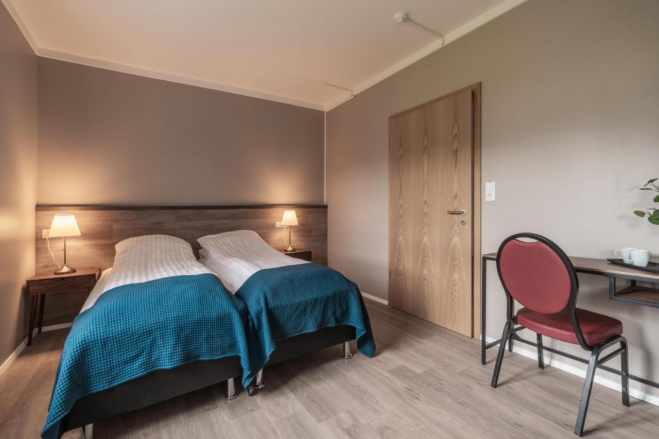 Holt Inn Flateyri Экстерьер фото